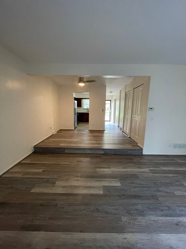 Building Photo - 6534 Cornwall Ct