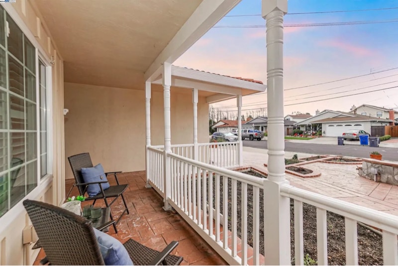 Building Photo - 363 Oleander Ave