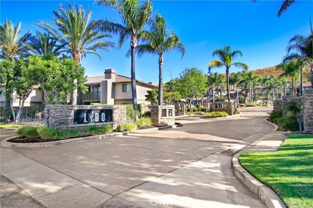 Building Photo - 1265 Kendall Dr