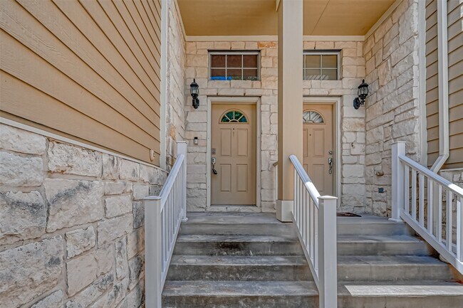 Building Photo - 13600 Breton Ridge St