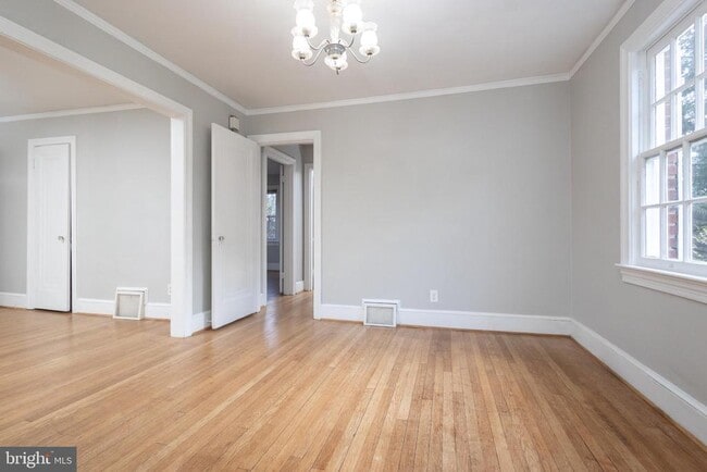 Building Photo - 312 N Highland St