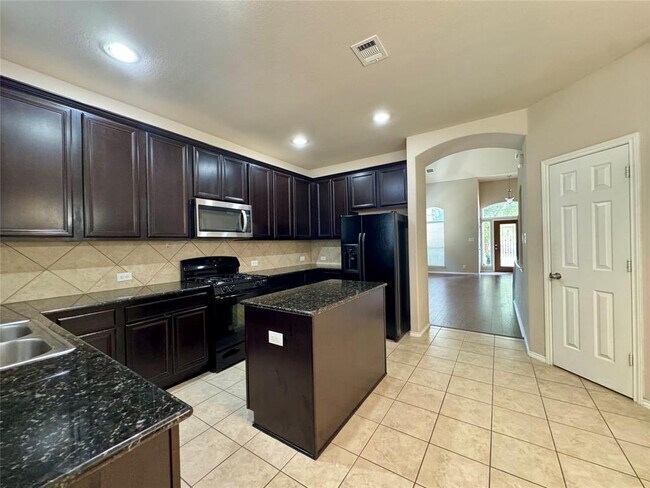 Building Photo - 8629 White Ibis Dr