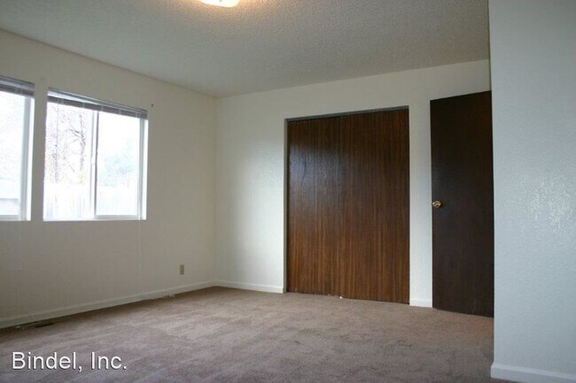 Building Photo - 3 br, 2 bath House - 2967 North St