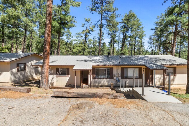 Building Photo - 106 Apache Hills Dr