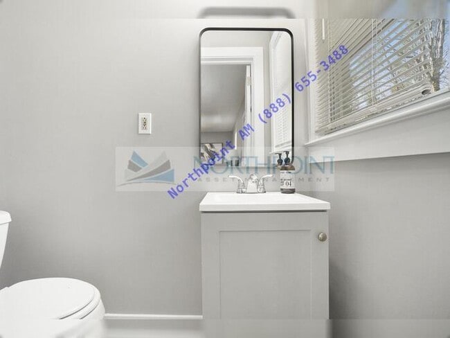 Building Photo - Beautiful 4 beds 2.5 baths in Atlanta