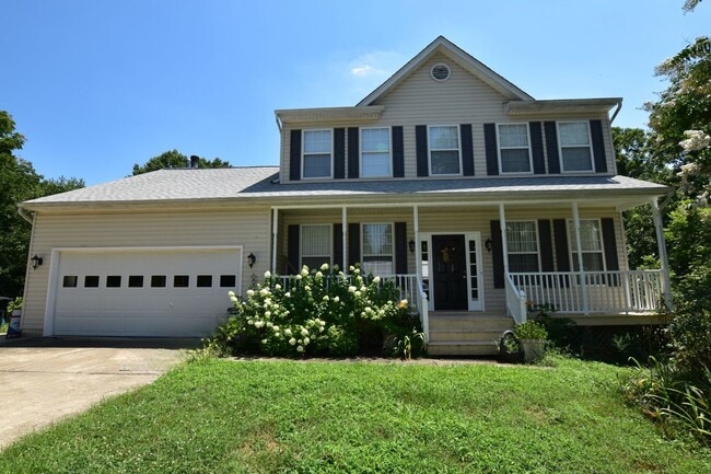 Building Photo - 6233 Southern Maryland Blvd