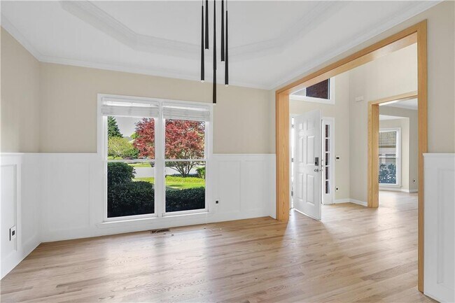 Building Photo - 2740 Stonehill Way