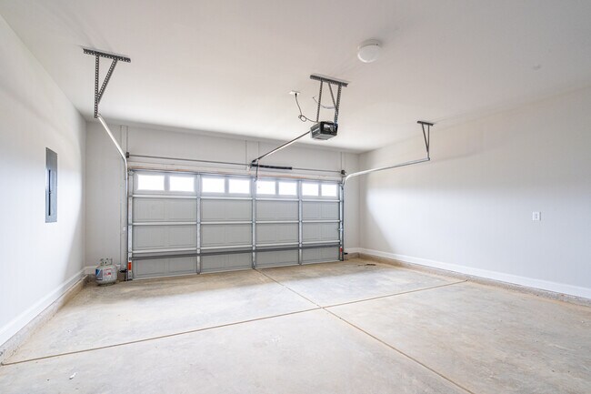 Building Photo - 176 Tybee Dr