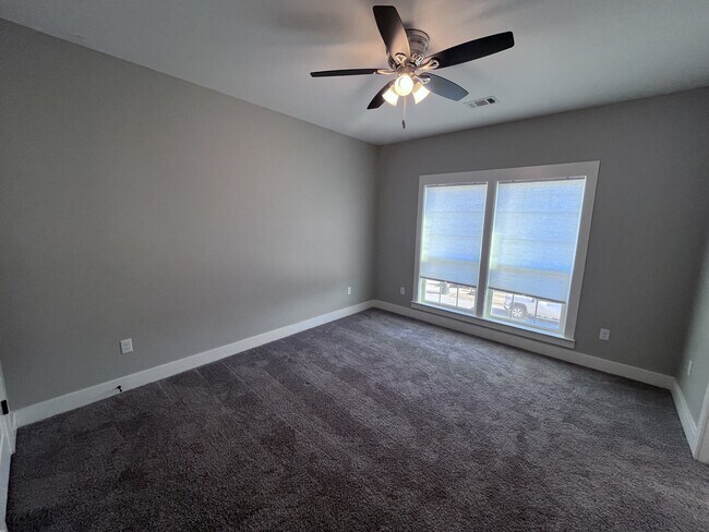 Building Photo - 8817 Stillwater Rd