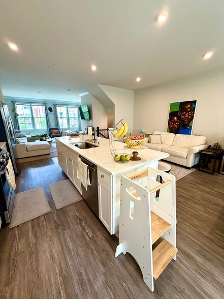 Building Photo - 2806 Toles Park Dr