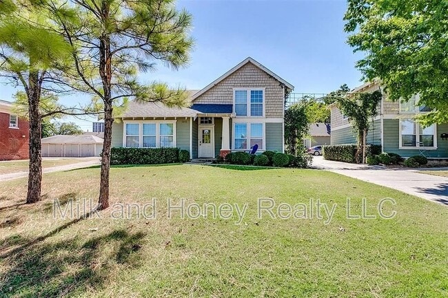 Primary Photo - 1214 NW 22nd St
