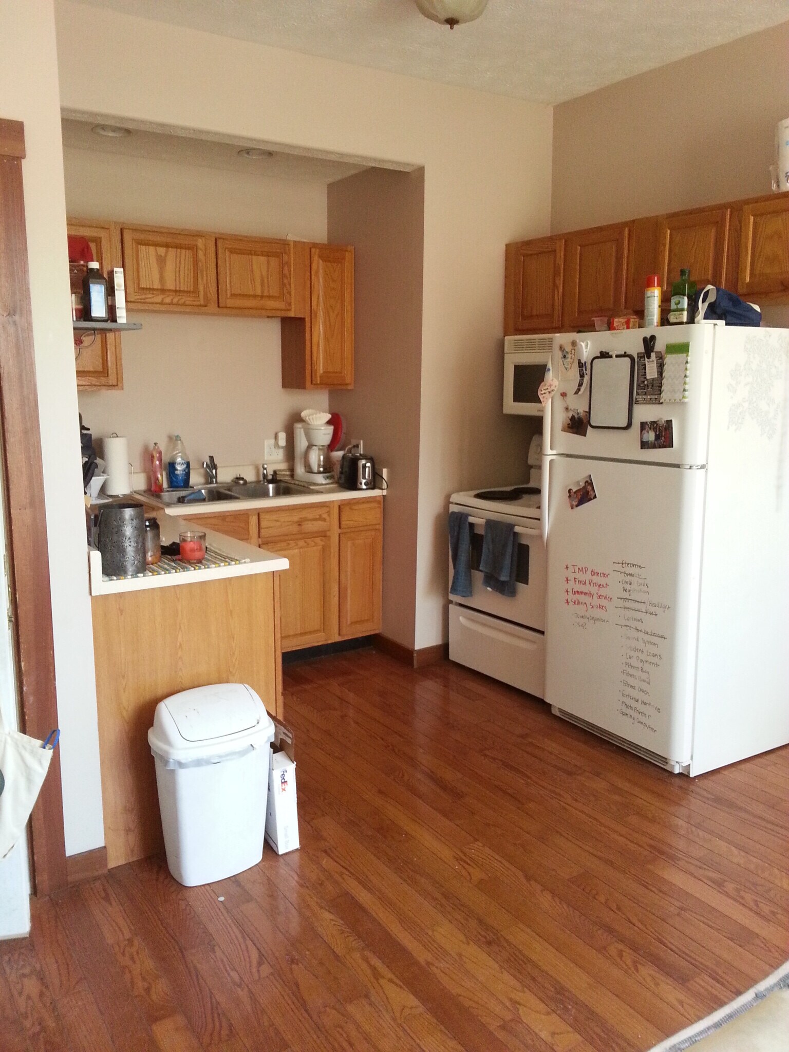 Building Photo - 722 W Kirkwood Ave