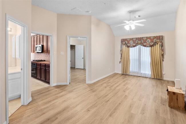 Building Photo - 13415 Highland Park Ct