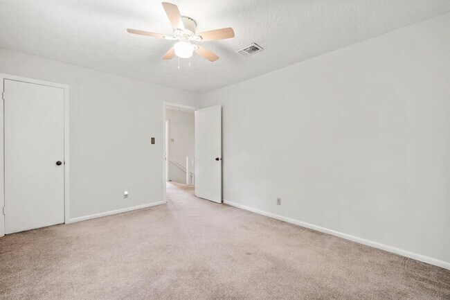 Building Photo - 29 W Torch Pine Cir