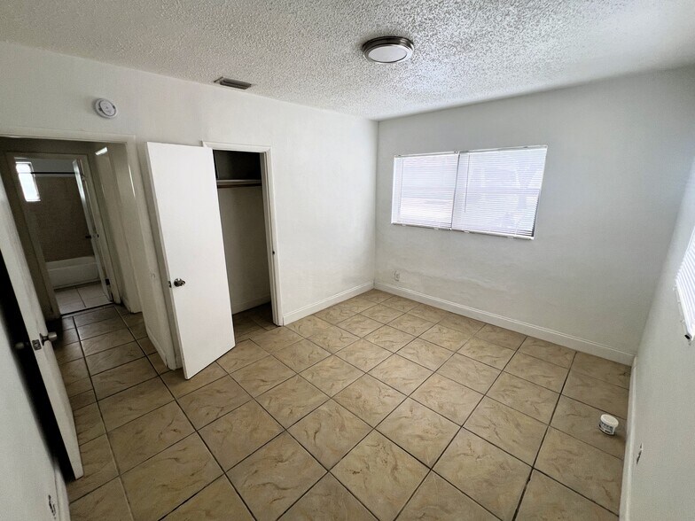 Building Photo - 2226 Cody St