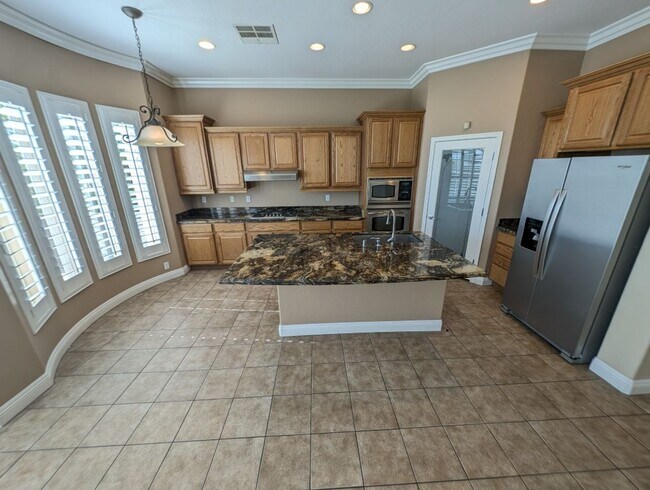 Building Photo - 9149 Tudor Park Pl