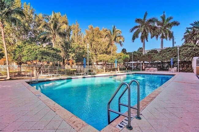 Building Photo - 7900 Harbor Island Dr
