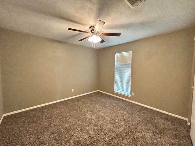 Building Photo - 8219 Elkridge Ave