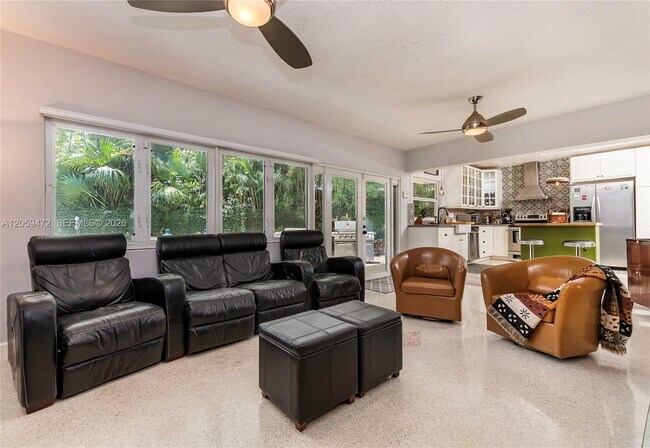 Building Photo - 9350 SW 48th St
