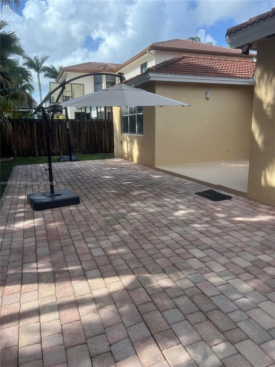 Building Photo - 5060 SW 159th Ave