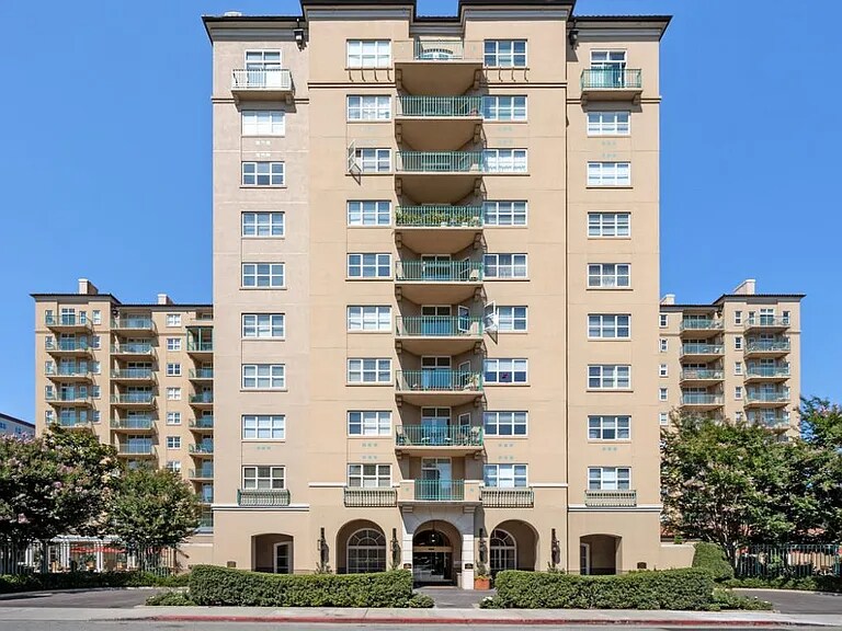 Building Photo - 1 Baldwin Ave