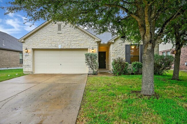 Building Photo - 1029 Hyde Park Dr