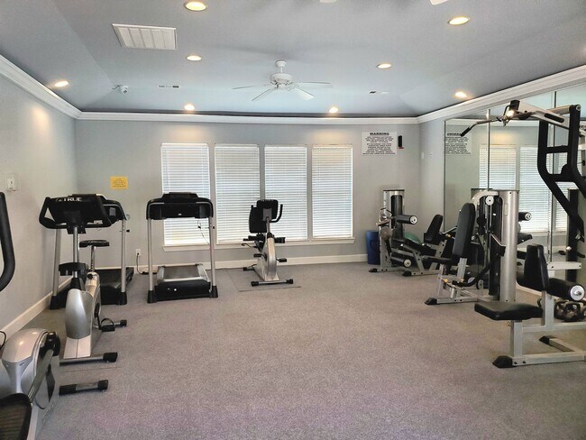 Building Photo - Gulf Shores town home with garage