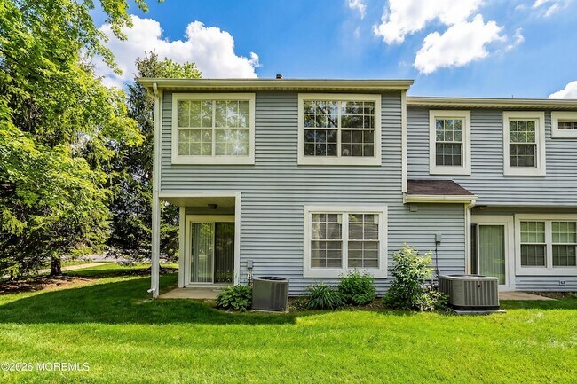 Building Photo - 2 Jodhpur Ct