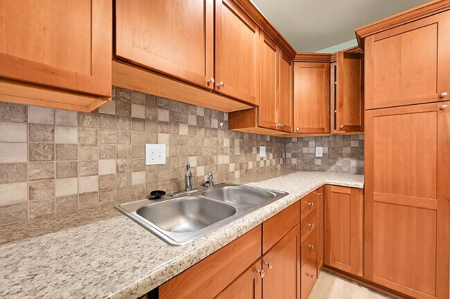 Building Photo - $1,690.95, 2-bed, 2 bath, located in Colorado Springs.