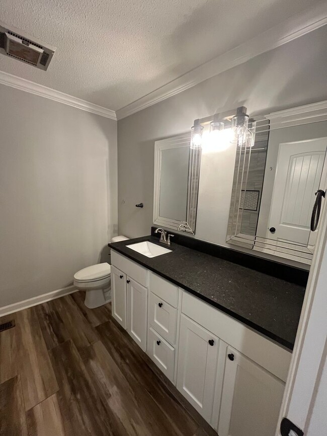 Building Photo - Sherwood Rental