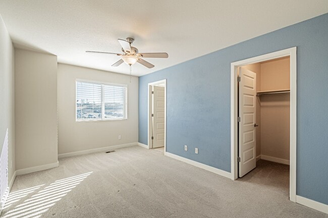 Building Photo - Modern 2BD, 2.5BA Broomfield Townhome with...