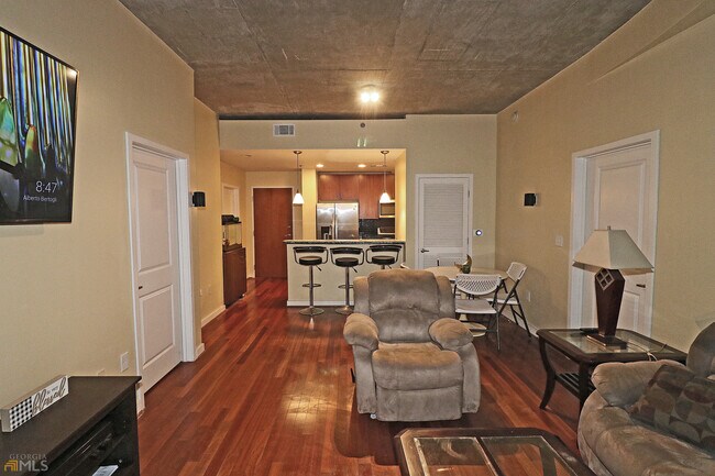 Building Photo - 250 Pharr Rd NE