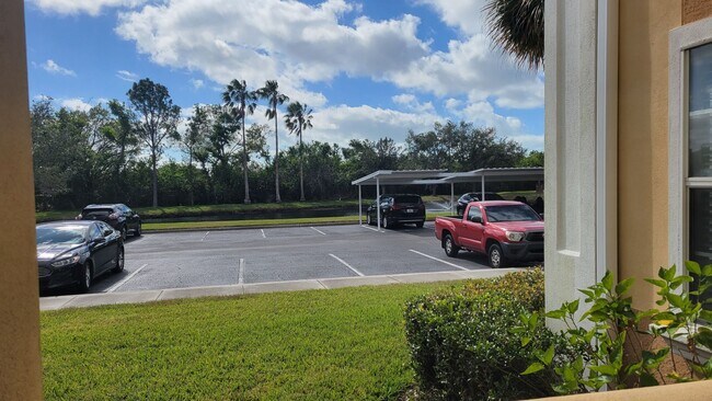 Building Photo - Seasonal/short term only 2/2 ground floor condo downtown Sarasota at Villagio!