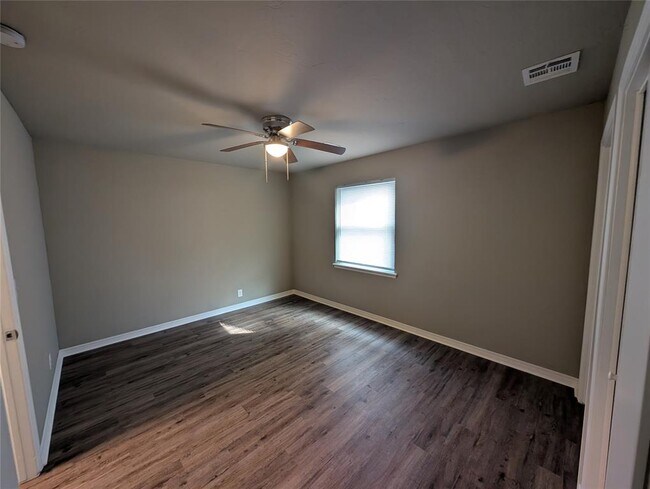 Building Photo - 2520 NW 58th St
