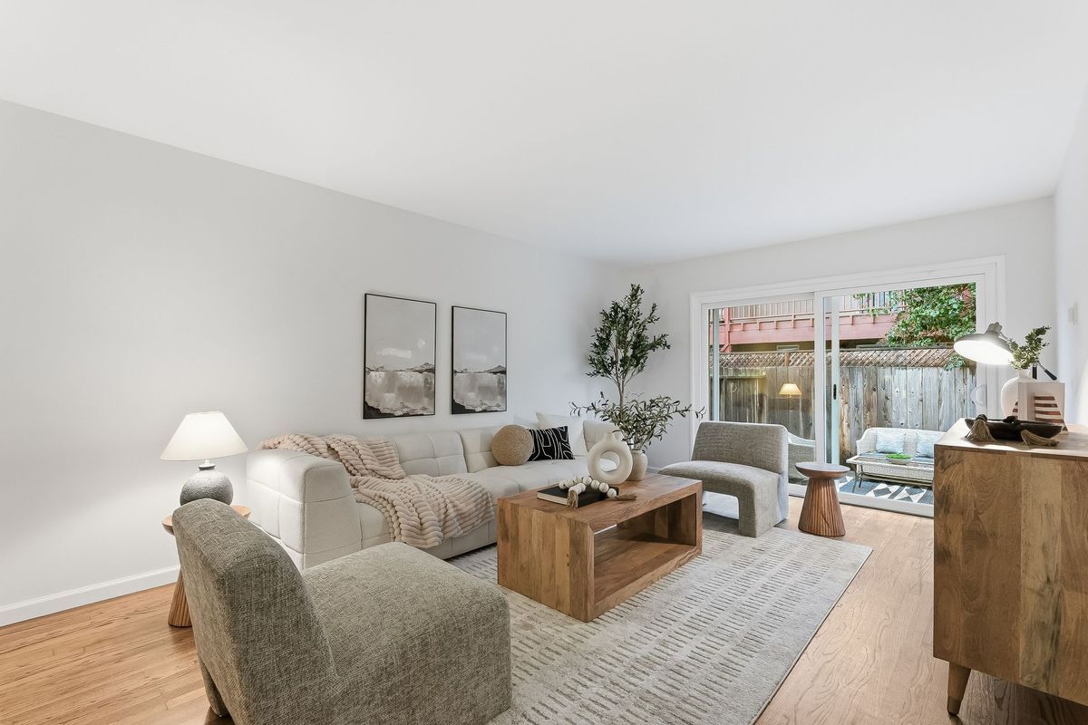 Building Photo - 446 Waddington Ave