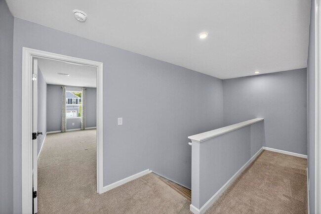 Building Photo - 3004 Red Fox Rdg