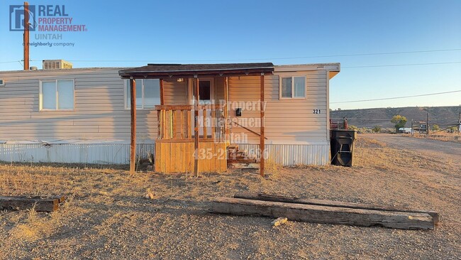 Building Photo - 2 bedroom 1 Bath single wide trailer home