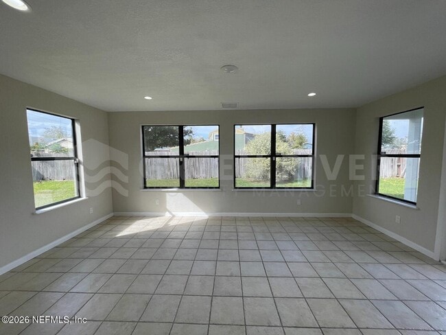 Building Photo - 614 Charles Carroll St