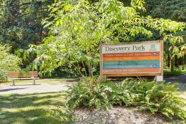 Building Photo - 3821 34th Ave W