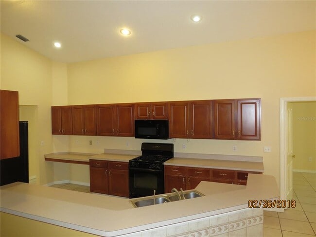 Building Photo - 9427 Hunters Pond Dr
