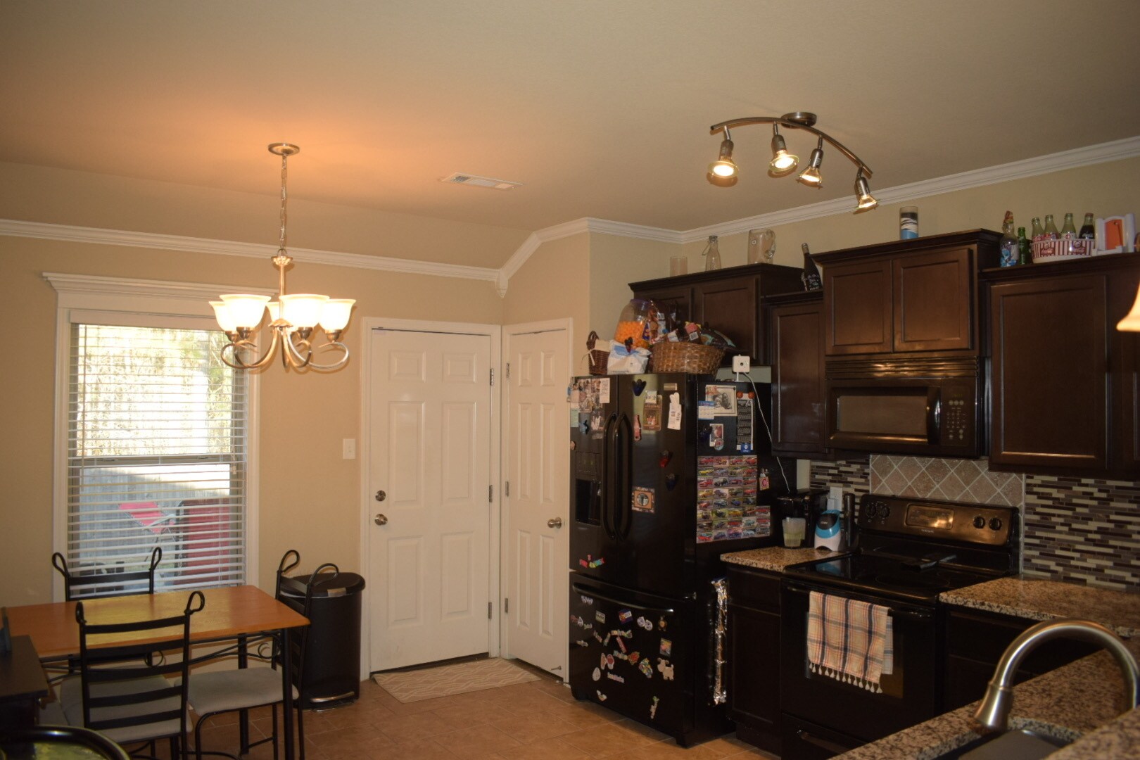 Building Photo - 30 Penny Lane