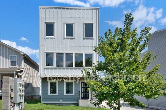 Primary Photo - 1021 Elvira Ave