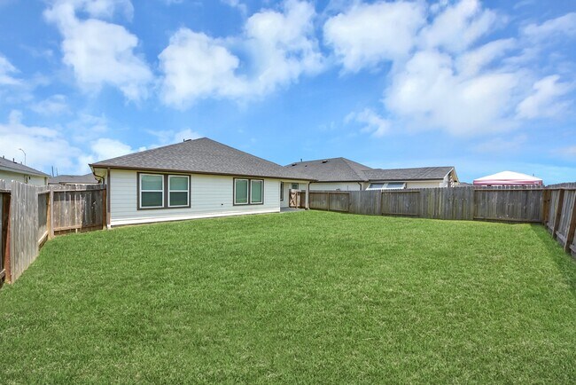 Building Photo - 8614 Shumard Oak Dr