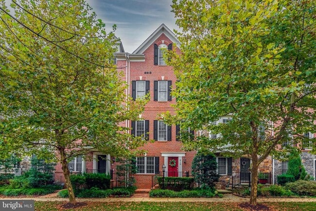 Building Photo - 610 Eden Pl