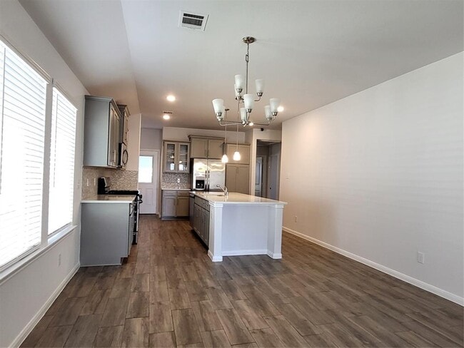 Building Photo - 1227 Marvista Ln