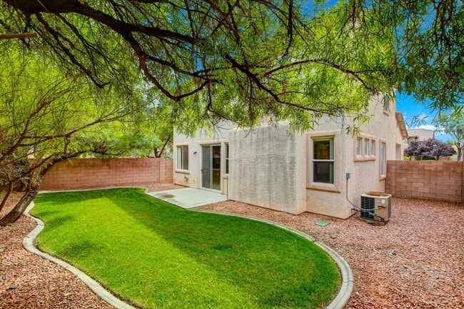 Building Photo - Beautiful 2-Story, 3-Bedroom Home in the H...