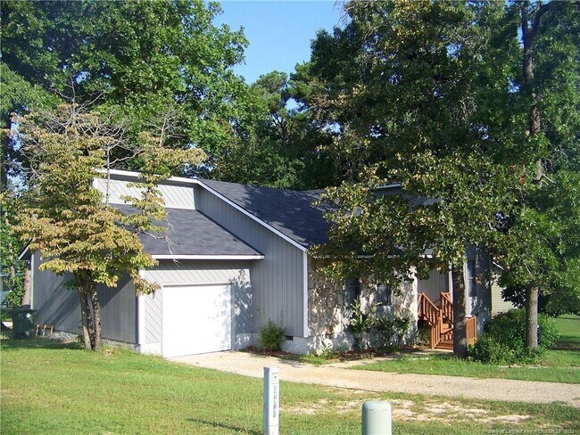 Primary Photo - 667 Dowfield Dr