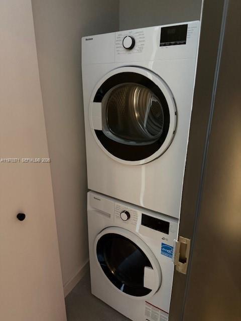 Building Photo - 121 NE 5th St