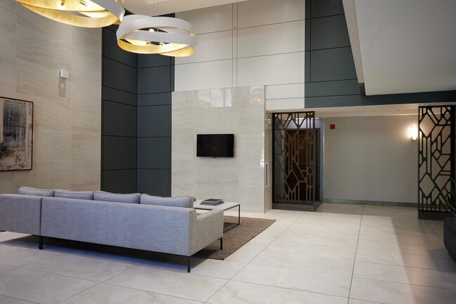 Building Photo - 7111 Woodmont Ave