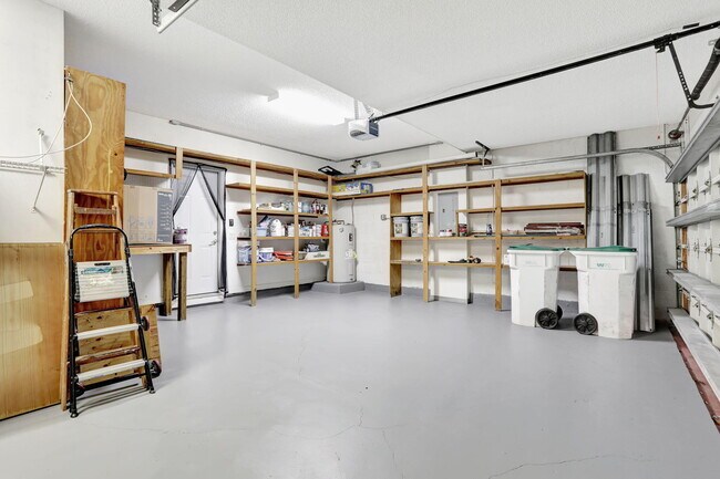 Building Photo - 6144 NW 78th Ct